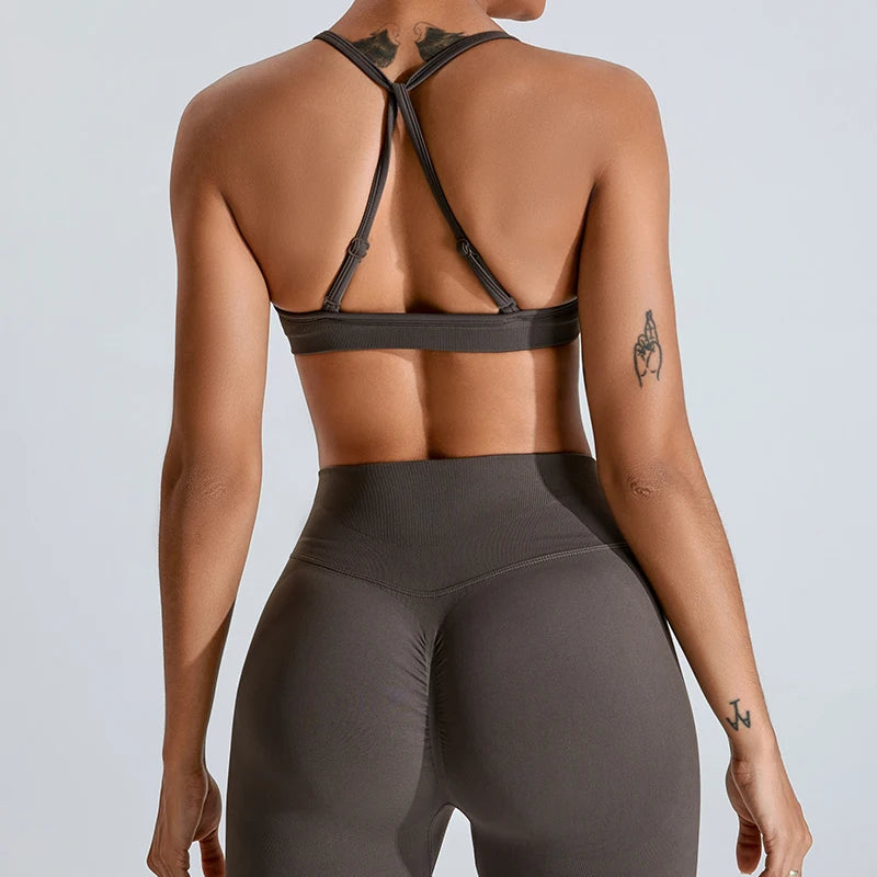 2024 New Arrival Women Seamless Rib Sportswear Active Gym Wear Scrunch Bra Fitness Clothing Wavy Waist Legging Yoga Wear Set